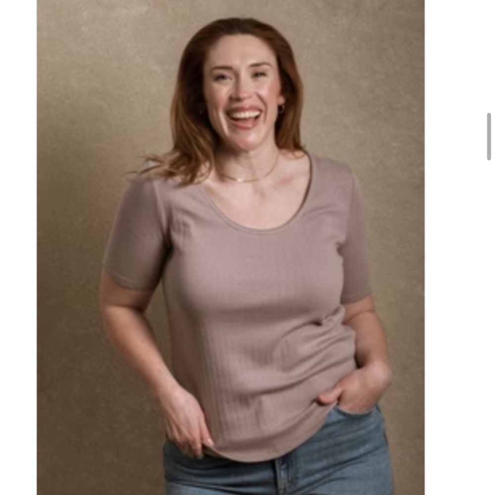 Neuflora Mallory top in dusty purple